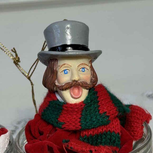 Vintage Victorian Christmas caroling couple ornaments - Picture 4 of 7